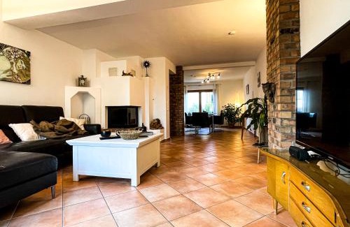 Roedermark Apartment | Herzensort - Schönes Haus mit Terrasse und Gartenblick