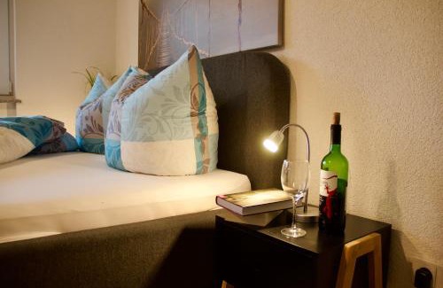 Zweibruecken Apartment | Herzog Wolfgang Studios- Zentral, Modern, Freundlich