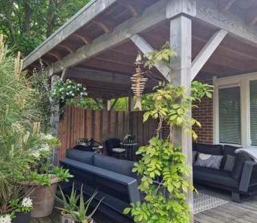 Zoutelande Bed & Breakfast | Het Pauwtje