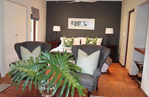 White River House | Heuglins Lodge