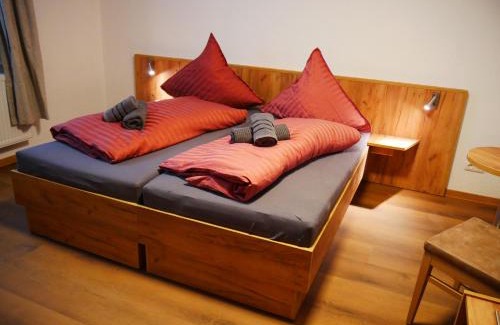 Kleinvach Hotel | Heuhotel und Gästehaus Kohlstädt