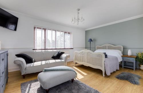 Hewas Water House | Hewas Water House - Private Pool, Hot Tub & Games Room