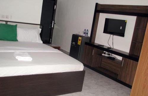 Ogbodjo House | Hgl Guest House