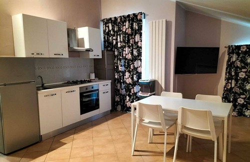 Serravalle Scrivia Apartment | HH Serravalle