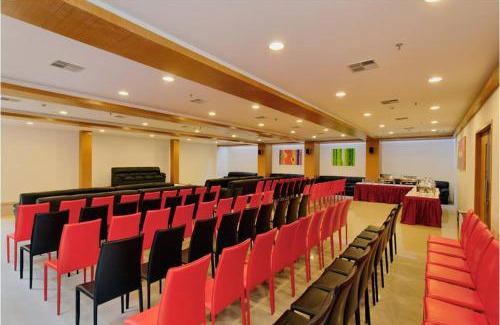 Nashik Hotel | Hi 5 Hotel & Experience