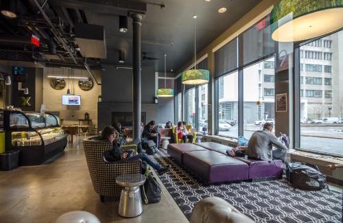 Theatre District Hostel | HI Boston Hostel