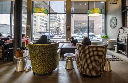 Theatre District Hostel | HI Boston Hostel