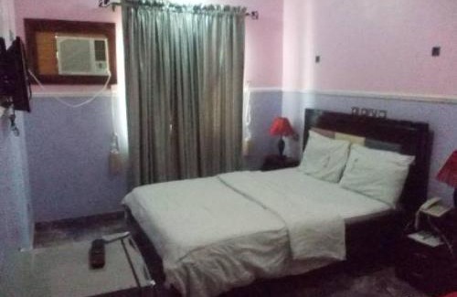 Oshodi-Isolo Cabin | Hi Point Hotel and Suites Standard