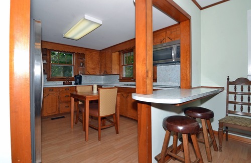 Lawrenceburg House | Hi Speed Internet Lawrenceburg TN area, Outdoor Living Space, Wk/Month Discounts