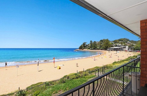 Avoca Beach Apartment | Hi Surf 9 - Absolute Beachfront