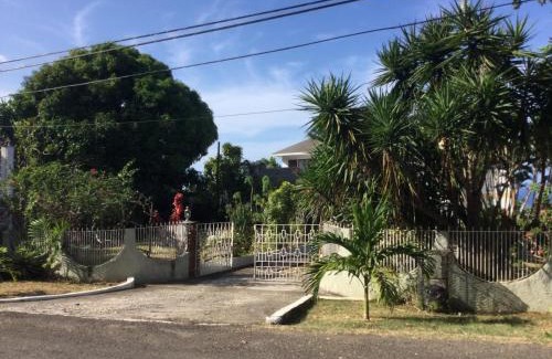 Montego Bay House | HiatusMobay