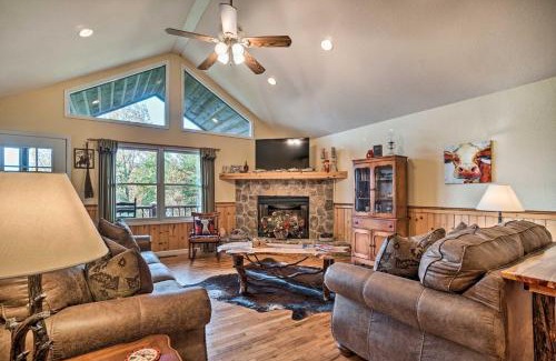 Hiawassee House | Hiawassee Cabin with Mtn Views Less Than 1 Mi to Lake!