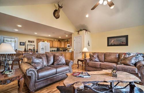 Hiawassee House | Hiawassee Cabin with Mtn Views Less Than 1 Mi to Lake!