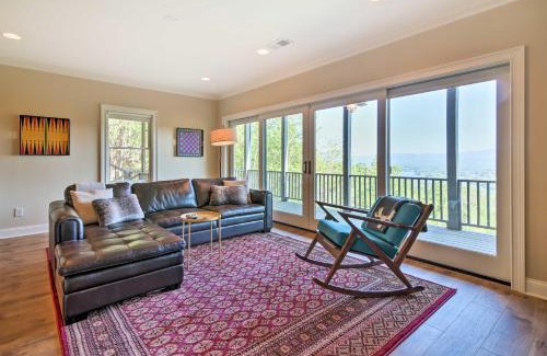 Hiawassee House | Hiawassee Getaway with Deck, Mountain and Lake Views!