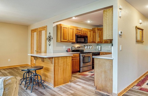 Hiawassee Cabin | Hiawassee River Retreat: 2 Mtn-View Decks!