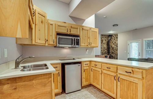 Hiawassee Cabin | Hiawassee River Retreat: 2 Mtn-View Decks!