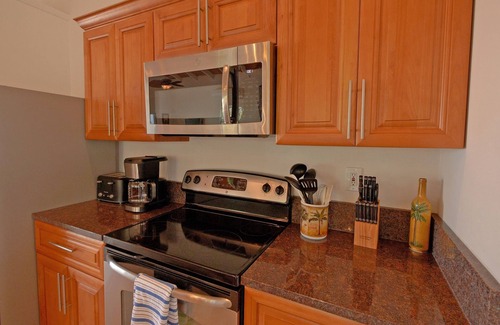 Estate Salt River Villa | ​Hibiscus Beach House! 2 bedroom, 2.5 bath, take 30 steps to your private beach