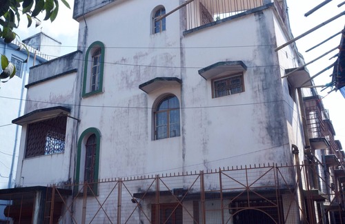 Baruipur House | Hibiscus Chandannagar, A home for all.