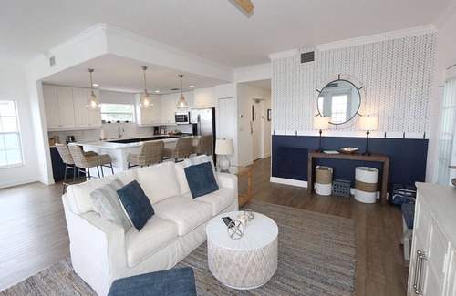 Bradenton Beach Condo | Hibiscus Condo on Bradenton Beach by RVA