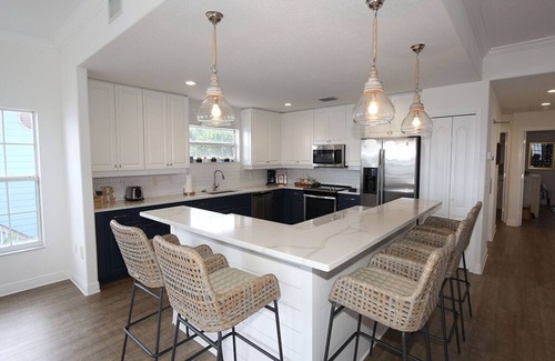 Bradenton Beach Condo | Hibiscus Condo on Bradenton Beach by RVA