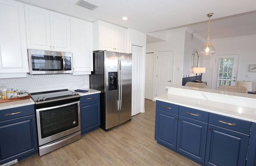 Bradenton Beach Condo | Hibiscus Condo on Bradenton Beach by RVA