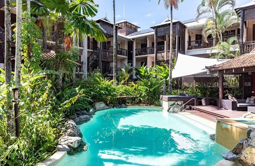Port Douglas Apartment | Hibiscus Five - A Balinese vibe!