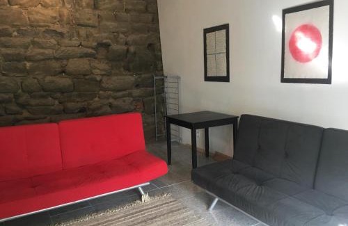 Alzonne Apartment | Hibiscus