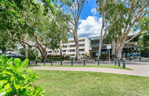 Palm Cove Apartment | Hibiscus in Marlin Waters Palm Cove
