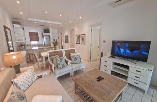 Eden Island Apartment | Hibiscus Suite by Simply-Seychelles