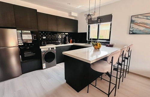 Martintar Hotel | Hibiscus Suites And Residences