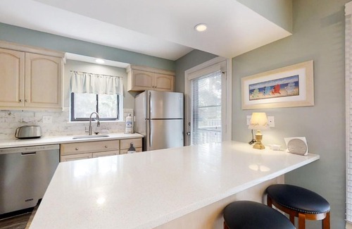 Palmetto Dunes Apartment | Hickory Cove 8