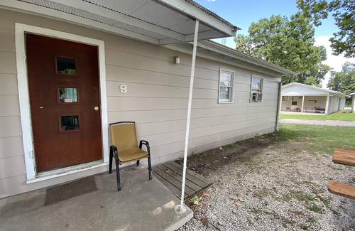 Pittsburg House | Hickory Grove Hideaway - Cabin 9