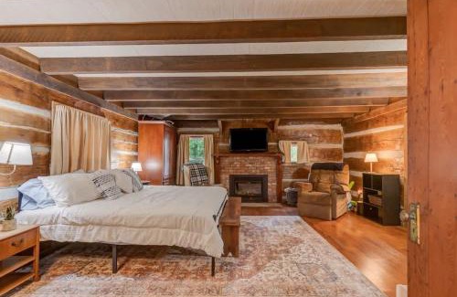 Cadiz House | Hickory Haven - Stunning Lake Views - Private Dock