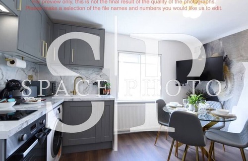Parsons Green and Walham Apartment | Hidden 2BR Gem and a Tranquil Haven in Fulham