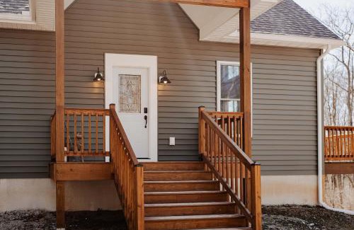Berrien Springs House | Hidden Arbor House - newly renovated retreat