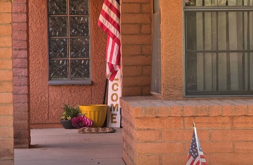 Hill Farm House | Hidden bed & breakfast style jewel in Tucson