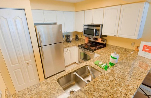 Holmes Beach Apartment | Hidden Cove 5