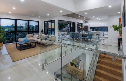 Hamilton Island Apartment | Hidden Cove 6, Stunning Seaview Apartment on Hamilton Island
