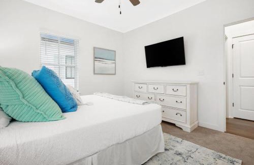 Orange Beach House | Hidden Gem! 3br/25ba Home/Pool/Near Beach/Slps 10