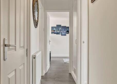 Shaftesbury Apartment | Hidden Gem in Battersea w/Free Parking