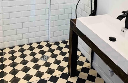 Tynemouth House | Hidden Gem in central Tynemouth w/private parking!