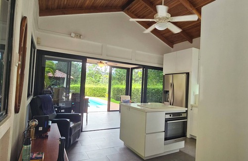 Playa Tortuga House | Hidden Gem in Ojochal - Walking distance to everything!