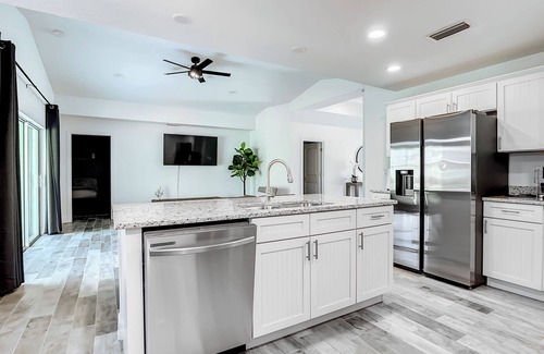 Port Charlotte House | Hidden Gem in South Gulf Cove Near Boca Grande Beach