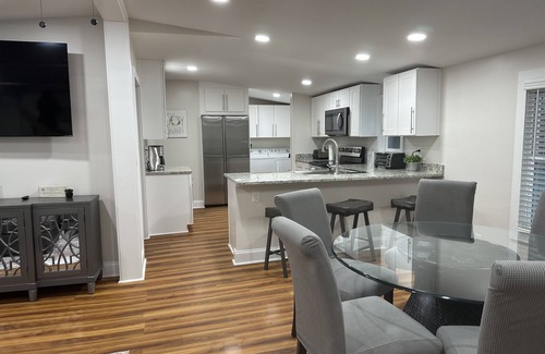 Flowery Branch House | Hidden gem near Lake Lanier, smart TV’s