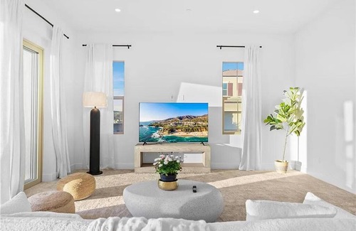 Portola Springs Villa | Hidden Gem New 4B3B House UCI Disney Amazing view
