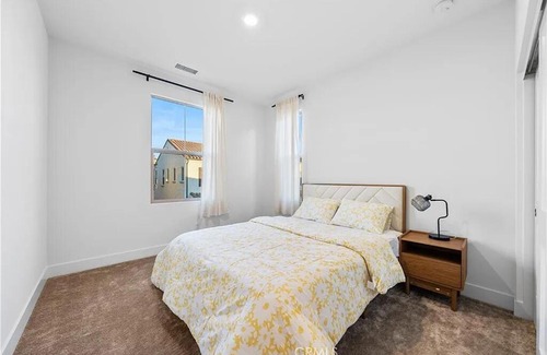 Portola Springs Villa | Hidden Gem New 4B3B House UCI Disney Amazing view