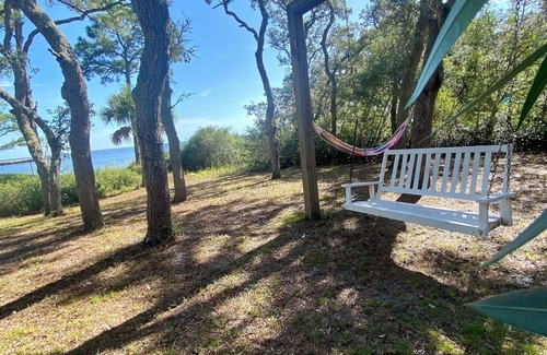 Saint Teresa House | Hidden Gem of St. Teresa Beach, Fl - 2/2 + bonus room