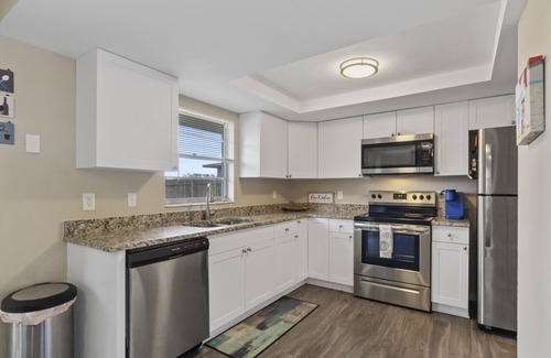 Citrus Park House | Hidden Gem On a Lake! 3 Bedroom Overlooking Water!