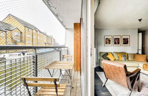 Harrow Road Apartment | Hidden Gem on Grand Union Canal