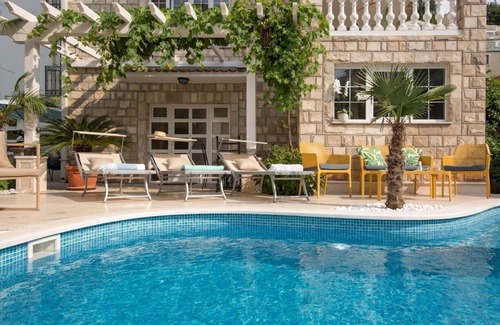 Babin do Apartment | Hidden Gem/Pool and Garden